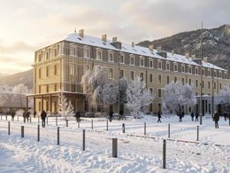 Camping Pas Cher vous présente avec son site Officiel campingpascher.fr, le Établissement Daffy MMV Briancon classé 3 étoiles, situé sur la commune de Saint Chaffrey dans le département Hautes-alpes (Provence Alpes Côte D'azur) en France. L'établissement Daffy MMV Briancon, vous présente un hébergement de type chambre et télévision. L'établissement Daffy MMV Briancon vous propose du vendredi 16 avril au vendredi 23 avril 2027, en promotion à -15% pour 7 nuits à 531,25 € au lieu de 625,0 € soit une Économie de 93,75 €. Cette location propose 55 dates différentes pour réserver votre séjour. Découvrez également les 7 autres gammes d'hébergements du hôtel. Bar,... En savoir plus : cliquez-ICI.