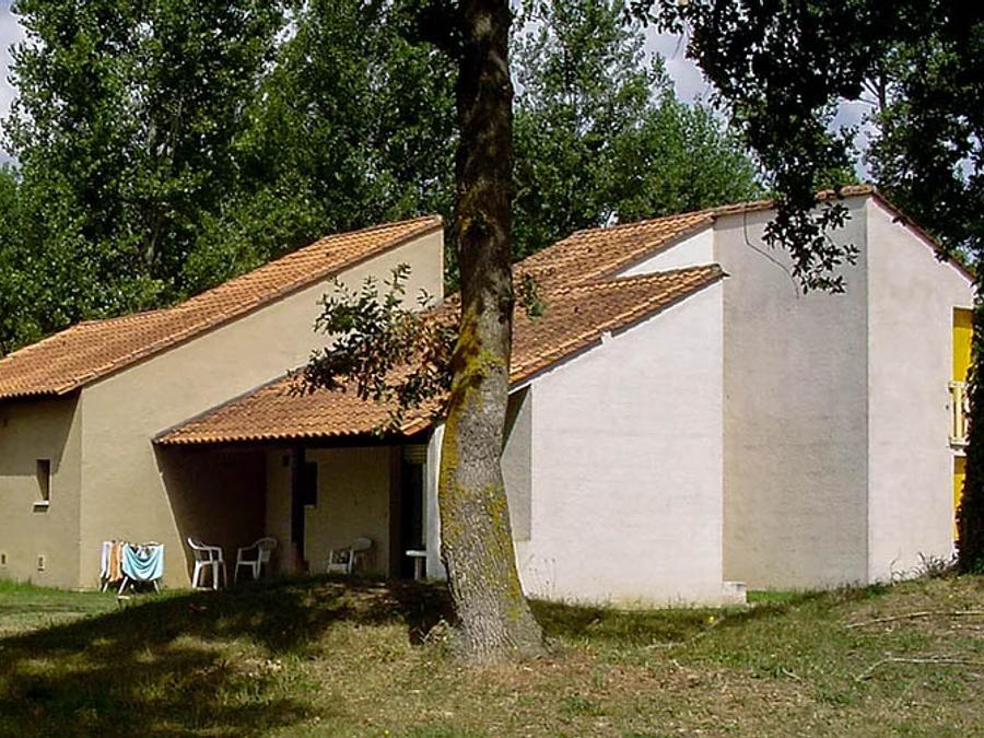 Cliquez pour découvrir toutes les photos de l'HÉBERGEMENT ! maison de campagne - Village De Gites Le Bretou photo 2