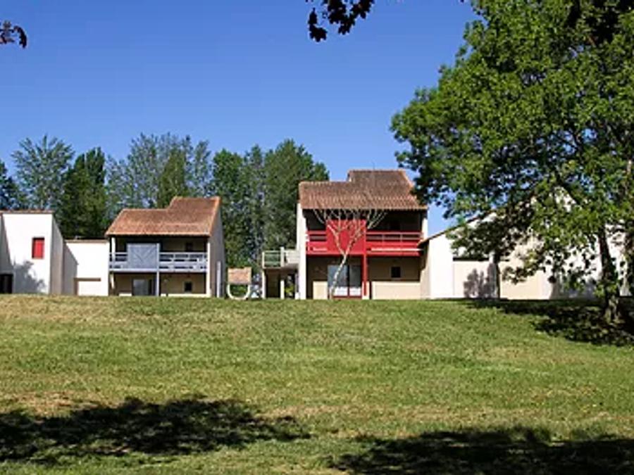 Cliquez pour découvrir toutes les photos de l'ÉTABLISSEMENT ! camping Village De Gites Le Bretou photo 1