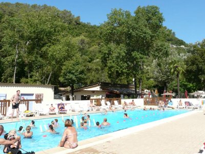 Cliquez pour découvrir toutes les photos de l'ÉTABLISSEMENT ! camping Au Vallon Rouge photo 9