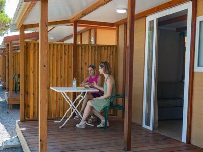 Cliquez pour découvrir toutes les photos de l'HÉBERGEMENT ! bungalow - Altomira photo 13