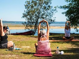 Camping Pas Cher vous présente avec son site Officiel campingpascher.fr, le Camping Club Navarrosse Plage 4* - MS VACANCES classé 4 étoiles, situé sur la commune de Biscarrosse dans le département Landes (Aquitaine) en France. Le camping Club Navarrosse Plage 4* - MS VACANCES, vous présente un hébergement de type mobil-home de 25 m² pour 4 personnes et télévision. Le camping Club Navarrosse Plage 4* - MS VACANCES vous propose du lundi 25 mai au lundi 01 juin 2026, en promotion à -25% pour 7 nuits à 237 € au lieu de 316,0 € soit une Économie de 79 €. Cette location propose 67 dates différentes pour réserver votre séjour. Découvrez également les 18 autres gammes d'hébergements du camping. Les Avis clients pour le Camping Club Navarrosse Plage 4* - MS VACANCES sont excellents avec une note moyenne de 8 sur 10. Lac, Piscine chauffée, Piscine extérieure, Animations familiales, Club ados, Club enfants, Aire de jeux enfants, Canoë-kayak, Centre équestre, Court de padel en extérieur, Golf, Paddle, Parcours sportif, Ping-pong, Pétanque, Salle de fitness, Ski nautique, Structure gonflable enfants, Surf, Terrain de beach-volley, Terrain multisports, kiteSurf, Bar, Snack/Bar, Épicerie,... En savoir plus : cliquez-ICI.