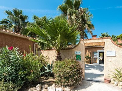 Cliquez pour découvrir toutes les photos de l'ÉTABLISSEMENT ! établissement La Pinède Enchantée photo 12