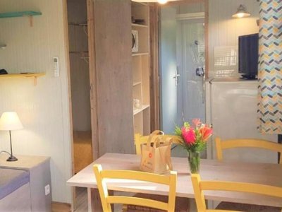 Cliquez pour découvrir toutes les photos de l'HÉBERGEMENT ! mobil-home - La Pinède Enchantée photo 2