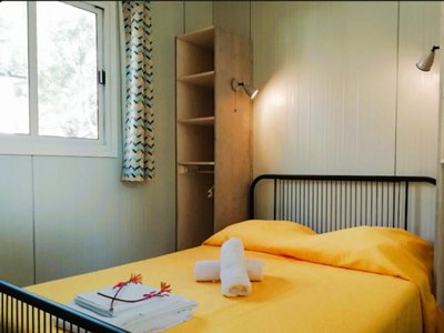 Cliquez pour découvrir toutes les photos de l'HÉBERGEMENT ! mobil-home - La Pinède Enchantée photo 3