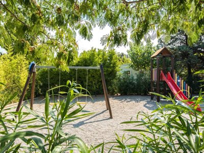 Cliquez pour découvrir toutes les photos de l'ÉTABLISSEMENT ! établissement La Pinède Enchantée photo 6