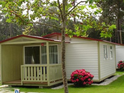 Cliquez pour découvrir toutes les photos de l'HÉBERGEMENT ! bungalow - Mira photo 2