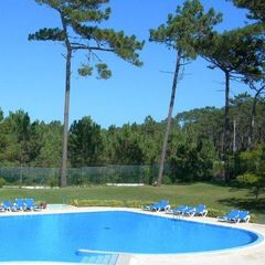 Camping Pas Cher vous présente avec son site Officiel campingpascher.fr, le Établissement Sao Pedro De Moel, situé sur la commune de S.pedro De Moel dans le département Région De Lisbonne - Portugal (Région De Lisbonne - Portugal) au Portugal. L'établissement Sao Pedro De Moel vous propose un hébergement de type mobilhome de 15 m². L'établissement vous propose 4 autres types d'hébergements. Découvrez tous nos séjours à petits prix dans la commune et aux alentours de S.pedro De Moel du département : Région De Lisbonne - Portugal (Région De Lisbonne - Portugal).... En savoir plus : cliquez-ICI.