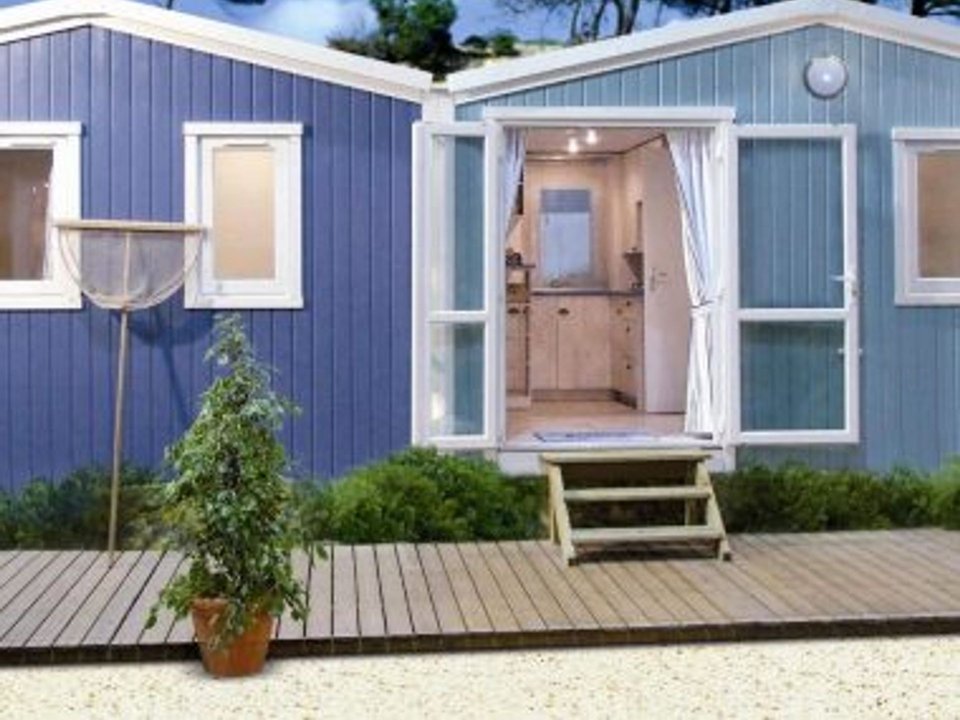 Camping Pas Cher vous présente avec son site Officiel campingpascher.fr, le Camping Le Marqueval classé 4 étoiles, situé sur la commune de Hautot Sur Mer dans le département Seine-maritime (Haute Normandie) en France. Le camping Le Marqueval vous propose un hébergement de type hébergement insolite de 32 m² pour 6 personnes (télévision). L'établissement vous propose 15 autres types d'hébergements. Découvrez tous nos séjours à petits prix dans la commune et aux alentours de Hautot Sur Mer du département : Seine-maritime (Haute Normandie). Les Avis clients pour le Camping Le Marqueval sont excellents avec une note moyenne de 8 sur 10. Parc aquatique, Piscine chauffée, Piscine extérieure, Animations familiales, Aire de jeux enfants, Baby-foot, Canoë-kayak, Centre équestre, Court de tennis, Golf, Ping-pong, Piscine, Plongée, Pétanque, Structure gonflable enfants, Surf, Terrain multisports, Bar, Dépôt de pain, Pizzeria, Plats à emporter, Snack/Bar, Supermarché, Épicerie,... En savoir plus : cliquez-ICI.