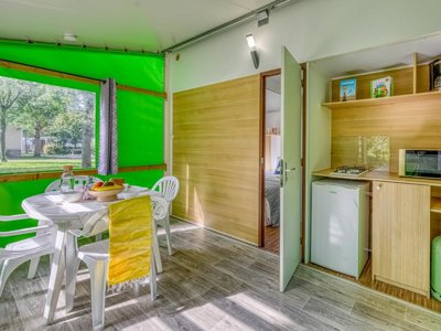 Cliquez pour découvrir toutes les photos de l'HÉBERGEMENT ! bungalow toilé - L'Arbre D'Or photo 12