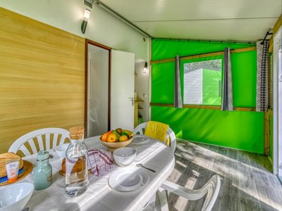 Cliquez pour découvrir toutes les photos de l'HÉBERGEMENT ! bungalow toilé - L'Arbre D'Or photo 14