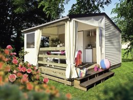 Camping Pas Cher vous présente avec son site Officiel campingpascher.fr, le Camping Maeva Escapades L'Arbre D'Or classé 4 étoiles, situé sur la commune de Parentis En Born dans le département Landes (Aquitaine) en France. Le camping Maeva Escapades L'Arbre D'Or, vous présente un hébergement de type bungalow pour 1 personne. Le camping Maeva Escapades L'Arbre D'Or vous proposeun séjour PAS CHER avec une REMISEdu vendredi 03 avril au vendredi 10 avril 2026, en promotion à -30% pour 7 nuits à 219 € au lieu de 312,86 € soit une Économie de 93,86 €. Cette location propose 151 dates différentes pour réserver votre séjour. Découvrez également les 23 autres gammes d'hébergements du camping. Les Avis clients pour le Camping Maeva Escapades L'Arbre D'Or sont excellents avec une note moyenne de 8 sur 10. Piscine couverte, Piscine extérieure, Animations familiales, Club enfants, Aire de jeux enfants, Baby-foot, Canoë-kayak, Centre équestre, Golf, Ping-pong, Plongée, Pétanque, Surf, Terrain de football, Terrain multisports, Bar, Restaurant, Snack/Bar, Épicerie,... En savoir plus : cliquez-ICI.