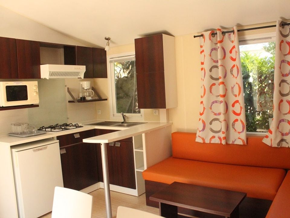 Cliquez pour découvrir toutes les photos de l'HÉBERGEMENT ! mobil-home - établissement Les Embruns D'Oléron photo 3