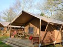 Cliquez pour découvrir toutes les photos de l'HÉBERGEMENT ! tente en toile et bois - camping Les Franquettes photo 6