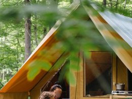 Camping Pas Cher vous présente avec son site Officiel campingpascher.fr, le Camping Flower De La Plage classé 4 étoiles, situé sur la commune de Saint Cirq Lapopie dans le département Lot (Midi Pyrénées) en France. Le camping Flower De La Plage, vous présente un hébergement de type tente de 16 m². Le camping Flower De La Plage vous propose du sam. 11 avril au sam. 18 avril 2026 pour 7 nuits à 252€. Cette location propose 140 dates différentes pour réserver votre séjour. Découvrez également les 16 autres gammes d'hébergements du camping. Les Avis clients pour le Camping Flower De La Plage sont excellents avec une note moyenne de 8 sur 10. Rivière, Animations familiales, Club enfants, Aire de jeux enfants, Canoë-kayak, Centre équestre, Cyclisme, Paddle, Ping-pong, Pédalo, Pétanque, Randonnée, Structure gonflable enfants, Terrain de badminton, Terrain de volley-ball, Bureau de tabac, Pizzeria, Restaurant, Snack/Bar, Station-service, Épicerie,... En savoir plus : cliquez-ICI.