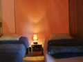 Cliquez pour découvrir toutes les photos de l'HÉBERGEMENT ! bungalow - établissement Les Lacs De Courtes photo 3