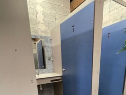 Camping Pas Cher vous présente avec son site Officiel campingpascher.fr, le Camping Ushuaïa Villages La Maïade classé 3 étoiles, situé sur la commune de Mimizan dans le département Landes (Aquitaine) en France. Le camping Ushuaïa Villages La Maïade vous propose un hébergement de type mobil-home de 35 m² (télévision). L'établissement vous propose 15 autres types d'hébergements. Découvrez tous nos séjours à petits prix dans la commune et aux alentours de Mimizan du département : Landes (Aquitaine). Les Avis clients pour le Camping Ushuaïa Villages La Maïade sont excellents avec une note moyenne de 8 sur 10. Piscine extérieure, Animations familiales, Aire de jeux enfants, Baby-foot, Canoë-kayak, Centre équestre, Court de tennis, Cyclisme, Football en cage, Golf, Ping-pong, Pétanque, Randonnée, Salle de jeux vidéo, Surf, Terrain de beach-volley, Bar, Dépôt de pain, Snack/Bar,... En savoir plus : cliquez-ICI.