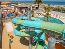 Camping Pas Cher vous présente avec son site Officiel campingpascher.fr, le Camping Robinson - Paradis classé 4 étoiles, situé sur la commune de Marseillan dans le département Hérault (Languedoc Roussillon) en France. Le camping Robinson - Paradis vous propose un hébergement de type mobil-home de 24 m² pour 4 personnes (télévision). L'établissement vous propose 5 autres types d'hébergements. Découvrez tous nos séjours à petits prix dans la commune et aux alentours de Marseillan du département : Hérault (Languedoc Roussillon). Les Avis clients pour le Camping Robinson - Paradis sont excellents avec une note moyenne de 8 sur 10. MerÉtang, Piscine chauffée, Piscine extérieure, Animations familiales, Club ados, Club enfants, Aire de jeux enfants, Baby-foot, Centre équestre, Golf, Pétanque, Salle de fitness, Terrain multisports, Bar, Dépôt de pain, Plats à emporter, Snack/Bar, Épicerie,... En savoir plus : cliquez-ICI.