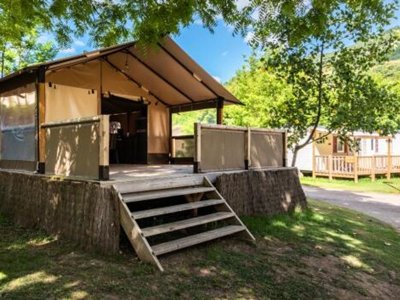Cliquez pour découvrir toutes les photos de l'HÉBERGEMENT ! tente en toile et bois - Millau Plage photo 3