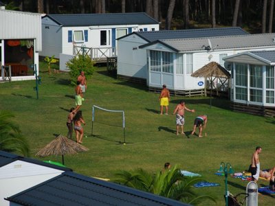 Cliquez pour découvrir toutes les photos de l'ÉTABLISSEMENT ! camping Land's Hause Bungalow photo 12