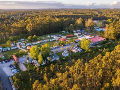 Cliquez pour découvrir toutes les photos de l'ÉTABLISSEMENT ! camping Land's Hause Bungalow photo 25