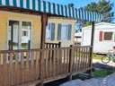Camping Pas Cher vous présente avec son site Officiel campingpascher.fr, le Camping Land's Hause Bungalow classé 4 étoiles, situé sur la commune de Leiria dans le département Région De Lisbonne (Région De Lisbonne) au Portugal. Le camping Land's Hause Bungalow, vous présente un hébergement de type mobil-home pour 5 personnes avec climatisation et télévision. Le camping Land's Hause Bungalow vous propose du sam. 13 décembre au sam. 20 décembre 2025 avec un DÉPART DEMAIN pour 7 nuits à 840€. Cette location propose 4 dates différentes pour réserver votre séjour. Découvrez également les 4 autres gammes d'hébergements du camping. Les Avis clients pour le Camping Land's Hause Bungalow sont de 7 sur 10. Piscine extérieure, Club ados, Aire de jeux enfants, Baby-foot, Centre équestre, Cyclisme, Piscine, Randonnée, Salle de fitness, Terrain multisports, Bar, Plats à emporter, Snack/Bar,... En savoir plus : cliquez-ICI.