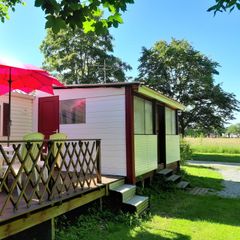 Camping Pas Cher vous présente avec son site Officiel campingpascher.fr, le Camping Le Rural classé 1 étoile, situé sur la commune de Tibiran-jaunac dans le département Hautes-pyrénées (Midi-pyrénées) en France. Le camping Le Rural vous propose un hébergement de type mobil-home de 24 m² pour 6 personnes avec climatisation (télévision). L'établissement vous propose 6 autres types d'hébergements. Découvrez tous nos séjours à petits prix dans la commune et aux alentours de Tibiran-jaunac du département : Hautes-pyrénées (Midi-pyrénées). Les Avis clients pour le Camping Le Rural sont excellents avec une note moyenne de 8 sur 10. Aire de jeux enfants, Canoë-kayak, Centre équestre, Court de tennis, Golf, Ping-pong, Pétanque, Randonnée, Bar, Dépôt de pain, Snack/Bar, Supermarché, Épicerie,... En savoir plus : cliquez-ICI.