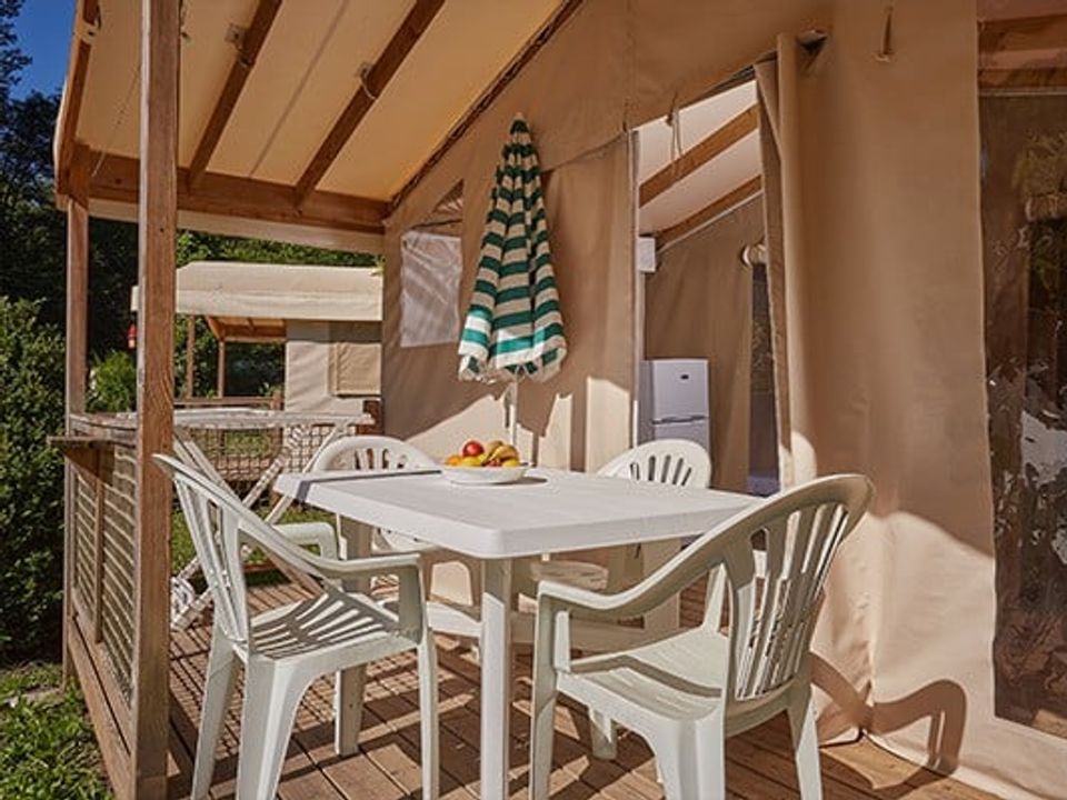 tente toile et bois - établissement Bontempo La Yole photo 2