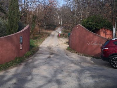 Cliquez pour découvrir toutes les photos de l'ÉTABLISSEMENT ! camping La Colline Des Ocres photo 15
