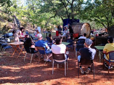 Cliquez pour découvrir toutes les photos de l'ÉTABLISSEMENT ! camping La Colline Des Ocres photo 19