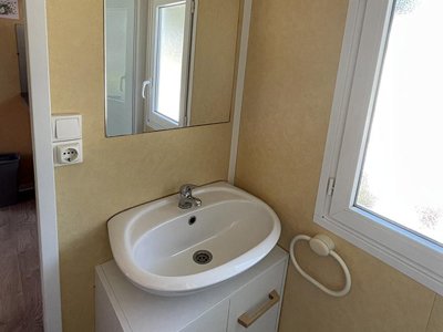 Cliquez pour découvrir toutes les photos de l'HÉBERGEMENT ! mobil-home - La Montagne photo 4