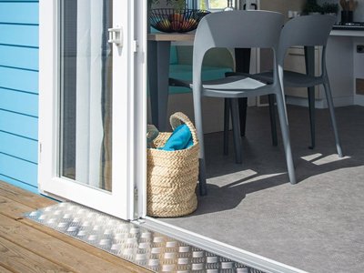 Cliquez pour découvrir toutes les photos de l'HÉBERGEMENT ! mobil-home - La Montagne photo 4