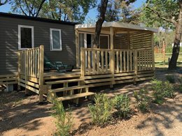 Camping Pas Cher vous présente avec son site Officiel campingpascher.fr, le Camping La Montagne classé 4 étoiles, situé sur la commune de Sorgues dans le département Vaucluse (Provence Alpes Côte D'azur) en France. Le camping La Montagne, vous présente un hébergement de type mobil-home de 32 m² avec climatisation et télévision. Le camping La Montagne vous propose du lundi 16 mars au lundi 23 mars 2026 pour 7 nuits à 475€. Cette location propose 147 dates différentes pour réserver votre séjour. Découvrez également les 6 autres gammes d'hébergements du camping. Les Avis clients pour le Camping La Montagne sont excellents avec une note moyenne de 8 sur 10. Piscine chauffée, Piscine extérieure, Animation enfants, Animations familiales, Aire de jeux enfants, Baby-foot, Centre équestre, Cyclisme, Ping-pong, Piscine, Pétanque, Randonnée, Terrain de beach-volley, Terrain de football, Dépôt de pain, Snack/Bar, Épicerie,... En savoir plus : cliquez-ICI.