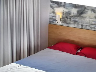 Cliquez pour découvrir toutes les photos de l'HÉBERGEMENT ! mobil-home - La Roseraie photo 6