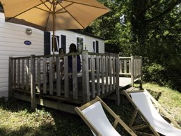 Camping Pas Cher vous présente avec son site Officiel campingpascher.fr, le Camping Maeva Escapades Le Domaine Aramis classé 4 étoiles, situé sur la commune de Marsan dans le département Gers (Midi Pyrénées) en France. Le camping Maeva Escapades Le Domaine Aramis, vous présente un hébergement de type mobil-home de 21 m². Le camping Maeva Escapades Le Domaine Aramis vous proposeun séjour PAS CHER avec une REMISEdu sam. 11 avril au sam. 18 avril 2026, en promotion à -35% pour 7 nuits à 339 € au lieu de 521,54 € soit une Économie de 182,54 €. Cette location propose 98 dates différentes pour réserver votre séjour. Découvrez également les 10 autres gammes d'hébergements du camping. Les Avis clients pour le Camping Maeva Escapades Le Domaine Aramis sont excellents avec une note moyenne de 8 sur 10. Lac, Piscine couverte, Piscine extérieure, Animations familiales, Club ados, Club enfants, Aire de jeux enfants, Court de tennis, Golf, Ping-pong, Pétanque, Randonnée, Salle de fitness, Terrain de basketball, Terrain de beach-volley, Terrain de football, Terrain multisports, Bar, Restaurant,... En savoir plus : cliquez-ICI.