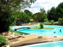 Camping Pas Cher vous présente avec son site Officiel campingpascher.fr, le Camping Village Du Port classé 4 étoiles, situé sur la commune de Saint Sozy dans le département Lot (Midi Pyrénées) en France. Le camping Village Du Port, vous présente un hébergement de type tente en toile et bois. Le camping Village Du Port vous propose du sam. 26 septembre au sam. 03 octobre 2026, en promotion à -21% pour 7 nuits à 242,74 € au lieu de 309,0 € soit une Économie de 66,26 €. Cette location propose 17 dates différentes pour réserver votre séjour. Découvrez également les 1 autres gammes d'hébergements du camping. Les Avis clients pour le Camping Village Du Port sont excellents avec une note moyenne de 9 sur 10. Rivière, Piscine extérieure, Aire de jeux enfants, Canoë-kayak, Centre équestre, Cyclisme, Ping-pong, Pétanque, Randonnée, Terrain de football, Terrain de volley-ball, Bar,... En savoir plus : cliquez-ICI.