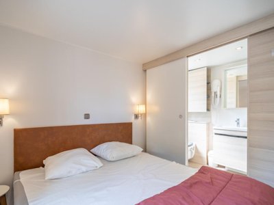Cliquez pour découvrir toutes les photos de l'HÉBERGEMENT ! mobil-home - Les Genêts photo 6
