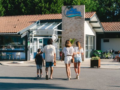 Cliquez pour découvrir toutes les photos de l'ÉTABLISSEMENT ! établissement Lou Broustaricq photo 18