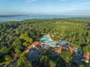 Camping Pas Cher vous présente avec son site Officiel campingpascher.fr, le Établissement Lou Broustaricq, situé sur la commune de Sanguinet dans le département Landes (Aquitaine) en France. L'établissement Lou Broustaricq vous propose un hébergement de type mobil-home. L'établissement vous propose 19 autres types d'hébergements. Découvrez tous nos séjours à petits prix dans la commune et aux alentours de Sanguinet du département : Landes (Aquitaine).... En savoir plus : cliquez-ICI.