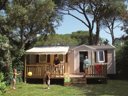 Camping Pas Cher vous présente avec son site Officiel campingpascher.fr, le Camping Montana Parc - Gassin - Golfe De St Tropez classé 4 étoiles, situé sur la commune de Gassin dans le département Var (Provence Alpes Côte D'azur) en France. Le camping Montana Parc - Gassin - Golfe De St Tropez, vous présente un hébergement de type bungalow de 30 m² avec climatisation. Le camping Montana Parc - Gassin - Golfe De St Tropez vous proposeun séjour PAS CHER avec une REMISEdu sam. 16 mai au sam. 23 mai 2026, en promotion à -35% pour 7 nuits à 389 € au lieu de 599,0 € soit une Économie de 210 €. Cette location propose 19 dates différentes pour réserver votre séjour. Découvrez également les 8 autres gammes d'hébergements du camping. Les Avis clients pour le Camping Montana Parc - Gassin - Golfe De St Tropez sont excellents avec une note moyenne de 8 sur 10. Piscine extérieure, Animations familiales, Club ados, Club enfants, Aire de jeux enfants, Canoë-kayak, Centre équestre, Court de tennis, Golf, Parcours sportif, Ping-pong, Plongée, Pétanque, Randonnée, Terrain multisports, Bar, Dépôt de pain, Plats à emporter, Restaurant, Snack/Bar, Épicerie,... En savoir plus : cliquez-ICI.