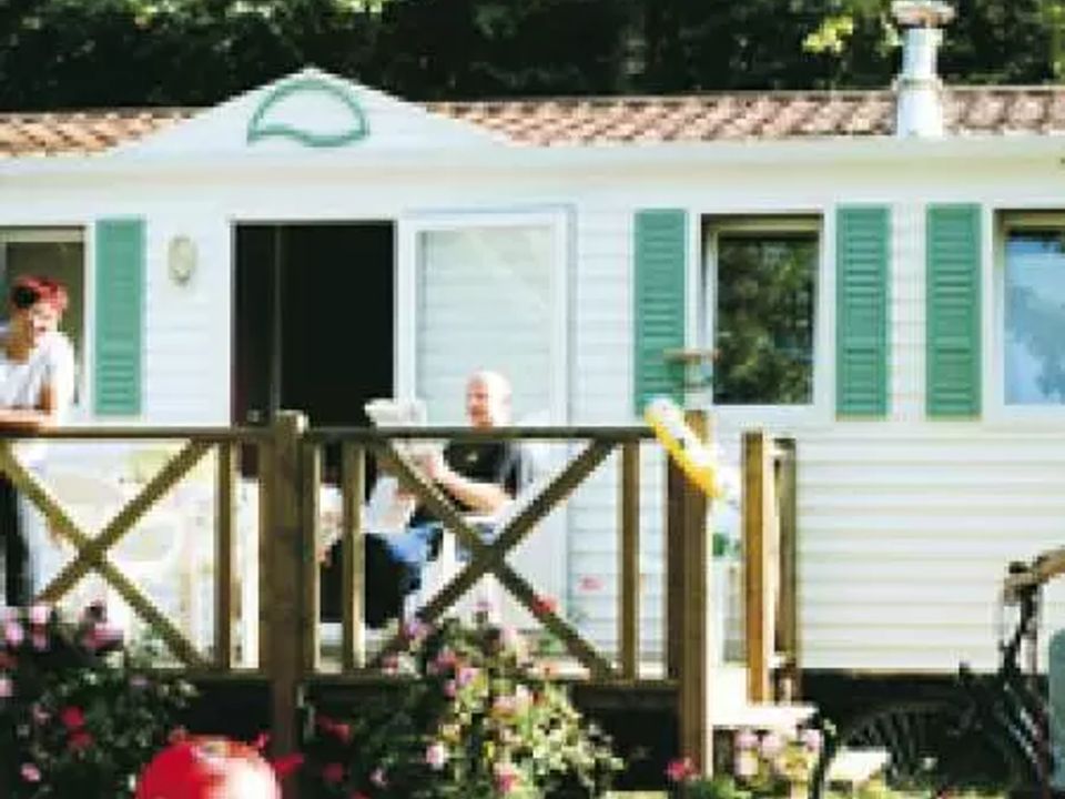 Cliquez pour découvrir toutes les photos de l'HÉBERGEMENT ! mobil-home - Les Bö-Bains photo 5