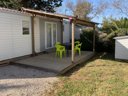 Camping Pas Cher vous présente avec son site Officiel campingpascher.fr, le Camping Le Mas Des Lavandes classé 4 étoiles, situé sur la commune de Serignan dans le département Hérault (Languedoc Roussillon) en France. Le camping Le Mas Des Lavandes, vous présente un hébergement de type mobil-home de 33 m² pour 6 personnes avec climatisation et télévision. Le camping Le Mas Des Lavandes vous propose du dimanche 05 avril au dimanche 12 avril 2026, en promotion à -14% pour 7 nuits à 420 € au lieu de 490,0 € soit une Économie de 70 €. Cette location propose 24 dates différentes pour réserver votre séjour. Découvrez également les 22 autres gammes d'hébergements du camping. Les Avis clients pour le Camping Le Mas Des Lavandes sont excellents avec une note moyenne de 8 sur 10. Parc aquatique, Piscine chauffée, Piscine extérieure, Animations familiales, Club ados, Club enfants, Aire de jeux enfants, Baby-foot, Canoë-kayak, Centre équestre, Court de tennis, Cyclisme, Golf, Jet-ski, Paddle, Ping-pong, Piscine, Planche à voile, Plongée, Pédalo, Pétanque, Randonnée, Ski nautique, Terrain de badminton, Terrain de beach-volley, Terrain multisports, Trampoline, kiteSurf, Bar, Dépôt de pain, Plats à emporter, Restaurant, Snack/Bar, Supermarché, Épicerie,... En savoir plus : cliquez-ICI.