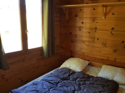Cliquez pour découvrir toutes les photos de l'HÉBERGEMENT ! chalet - La Ripole photo 3
