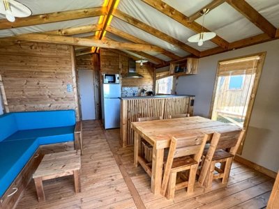 Cliquez pour découvrir toutes les photos de l'HÉBERGEMENT ! bungalow toilé - La Tamarissière photo 4
