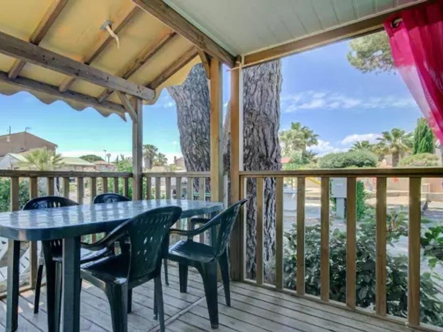 Camping Pas Cher vous présente avec son site Officiel campingpascher.fr, le Camping Les Jardins D'Agathe **** classé 4 étoiles, situé sur la commune de Agde dans le département Hérault (Languedoc Roussillon) en France. Le camping Les Jardins D'Agathe ****, vous présente un hébergement de type mobil-home de 30 m² pour 6 personnes avec climatisation. Le camping Les Jardins D'Agathe **** vous proposeun séjour PAS CHER avec une REMISEdu sam. 05 septembre au sam. 12 septembre 2026, en promotion à -35% pour 7 nuits à 449 € au lieu de 690,77 € soit une Économie de 241,77 €. Cette location propose 25 dates différentes pour réserver votre séjour. Découvrez également les 21 autres gammes d'hébergements du camping. Les Avis clients pour le Camping Les Jardins D'Agathe **** sont excellents avec une note moyenne de 8 sur 10. Piscine chauffée, Piscine extérieure, Animation ados, Animations familiales, Club enfants, Aire de jeux enfants, Cyclisme, Parcours sportif, Ping-pong, Plongée, Pétanque, Randonnée, Terrain multisports, Boulangerie, Bureau de tabac, Dépôt de pain, Plats à emporter, Snack/Bar, Station-service, Supermarché,... En savoir plus : cliquez-ICI.