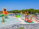 Camping Pas Cher vous présente avec son site Officiel campingpascher.fr, le Établissement La Tortuga, situé sur la commune de Aglientu dans le département Olbia-tempio (Sardaigne) en Italie. L'établissement La Tortuga vous propose un hébergement de type mobil-home de 25 m². L'établissement vous propose 5 autres types d'hébergements. Découvrez tous nos séjours à petits prix dans la commune et aux alentours de Aglientu du département : Olbia-tempio (Sardaigne).... En savoir plus : cliquez-ICI.