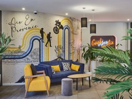 Camping Pas Cher vous présente avec son site Officiel campingpascher.fr, la Résidence Appart'hôtel Odalys City L'Atrium classé 3 étoiles, située sur la commune de Aix En Provence dans le département Bouches-du-rhône (Provence-alpes-côte D'azur) en France. La résidence Appart'hôtel Odalys City L'Atrium, vous présente un hébergement de type appartement de 32 m² et télévision. La résidence Appart'hôtel Odalys City L'Atrium vous proposeun séjour PAS CHER avec une REMISEdu sam. 13 décembre au sam. 20 décembre 2025 avec une PROMO de DERNIÈRE MINUTE, en promotion à -33% pour 7 nuits à 548,80 € au lieu de 830 € soit une Économie de 281,20 €. Cette location propose 65 dates différentes pour réserver votre séjour. Découvrez également les 2 autres gammes d'hébergements de la résidence. Les Avis clients pour la Résidence Appart'hôtel Odalys City L'Atrium sont de 7 sur 10. Restaurant,... En savoir plus : cliquez-ICI.