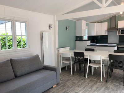 Cliquez pour découvrir toutes les photos de l'HÉBERGEMENT ! chalet - La Forêt photo 3