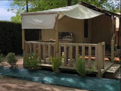 Cliquez pour découvrir toutes les photos de l'HÉBERGEMENT ! tente - La Forêt photo 2