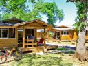 Cliquez pour découvrir toutes les photos de l'HÉBERGEMENT ! chalet - camping Albirondack Park Lodge And Spa photo 1